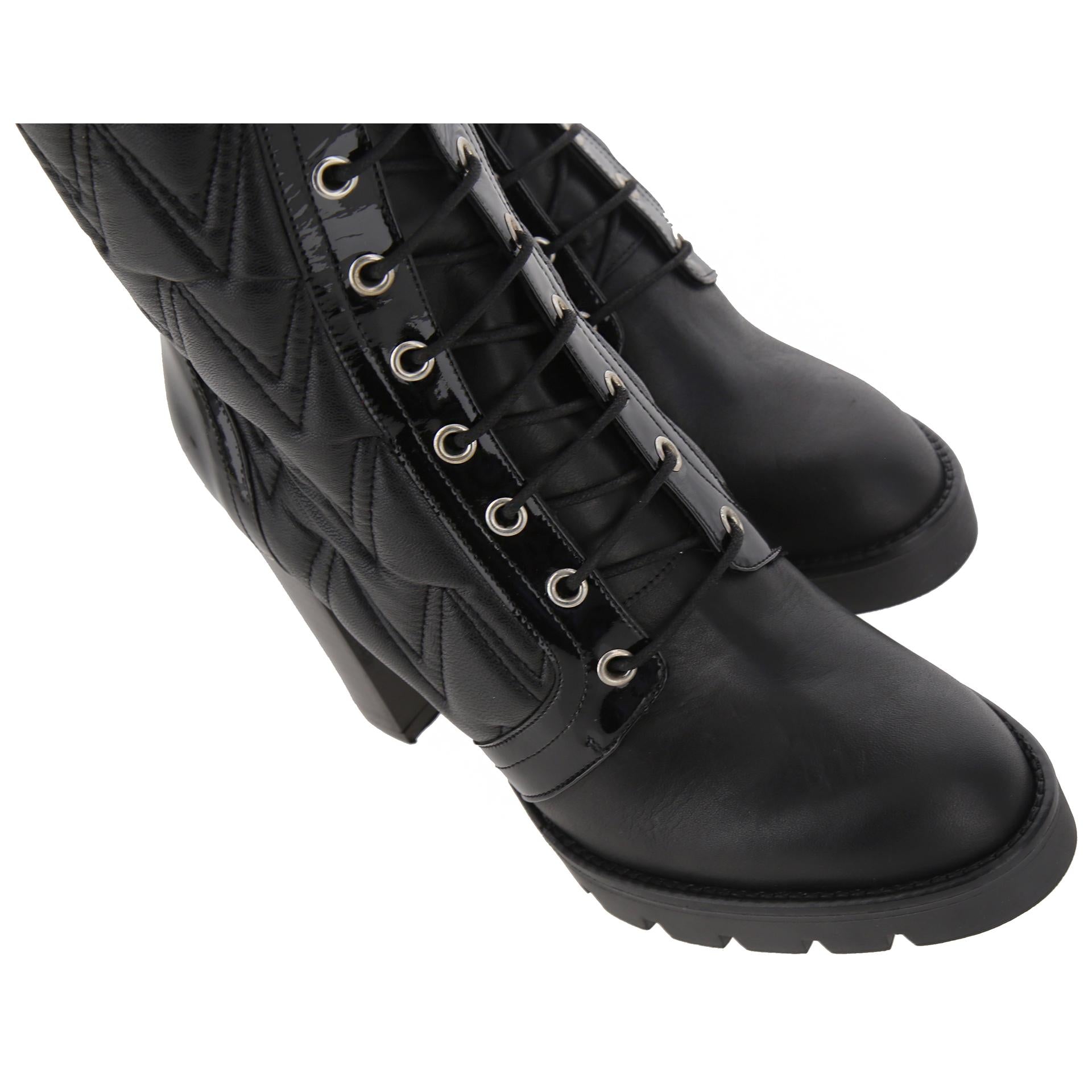 Stivale allacciato nero pelle
