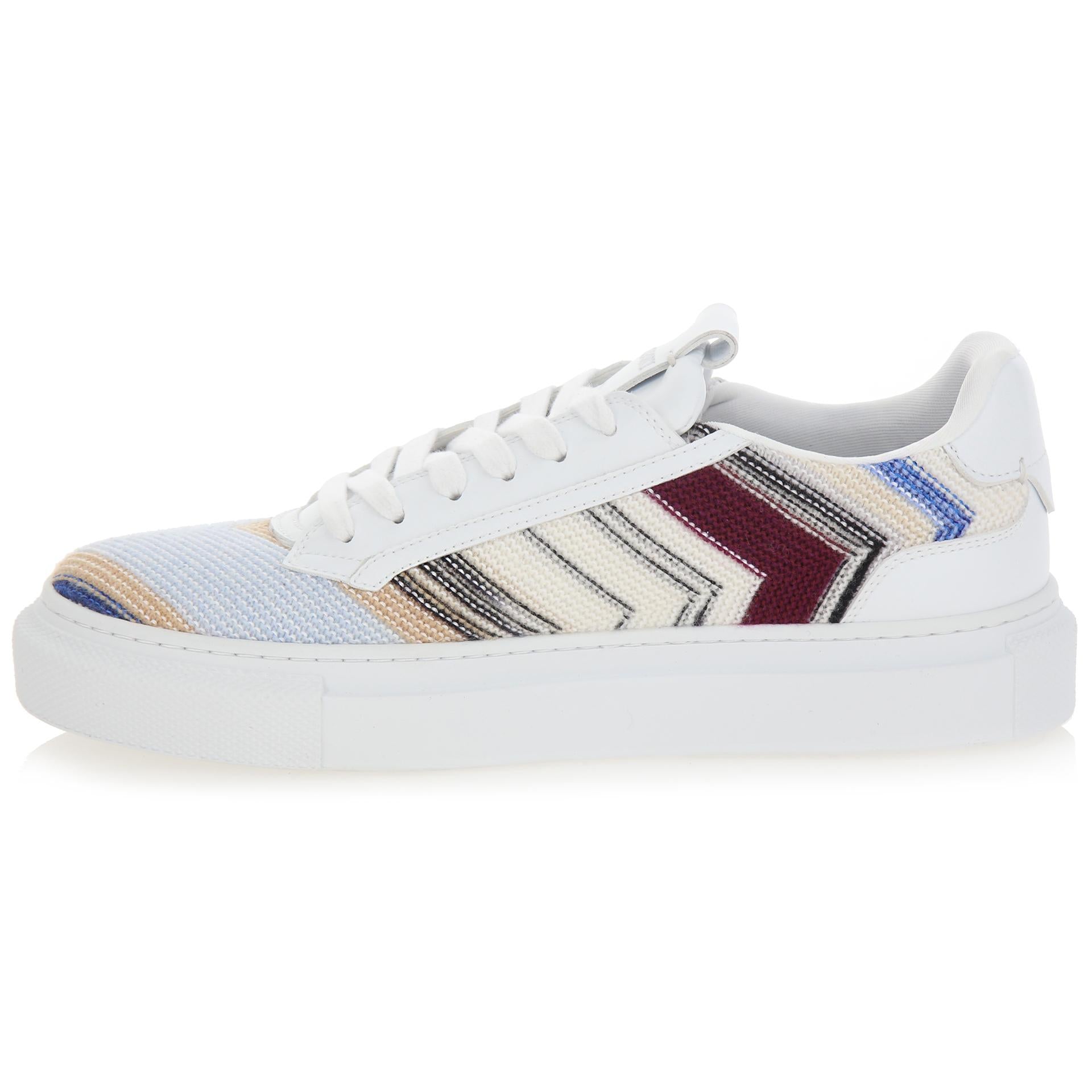 Sneakers in recycled fabric