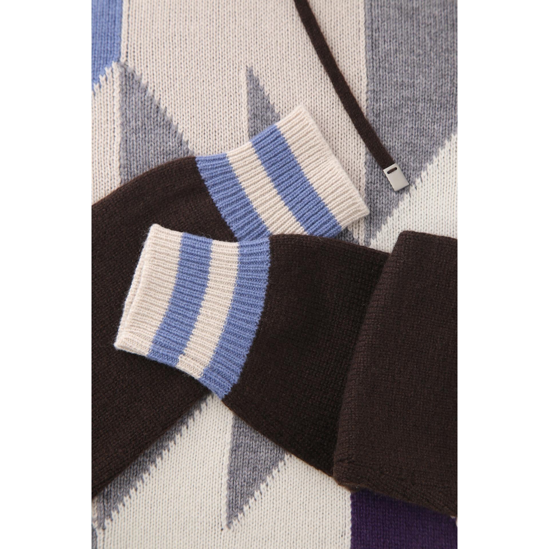 Maglia cashmere con cappuccio