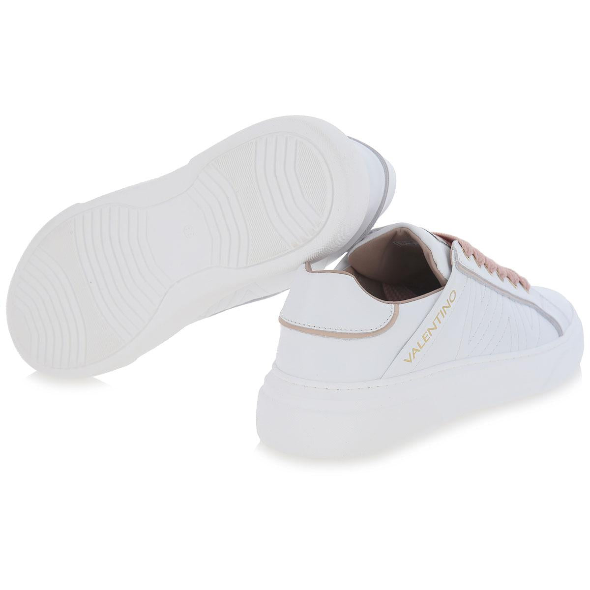 Stunny white leather sneakers
