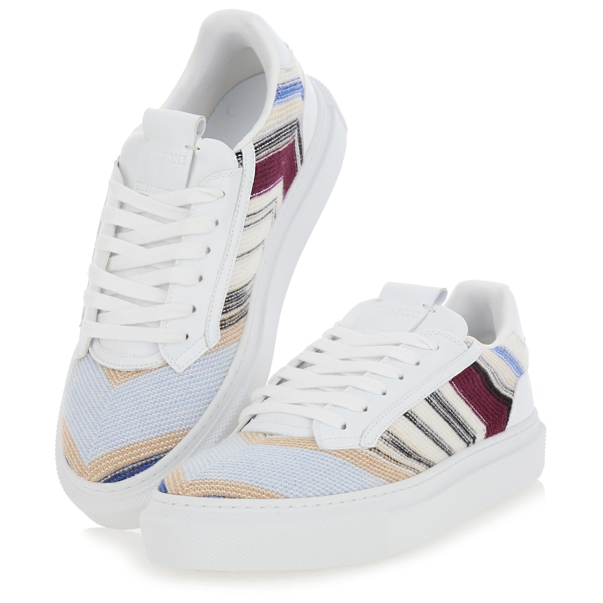 Sneakers in recycled fabric