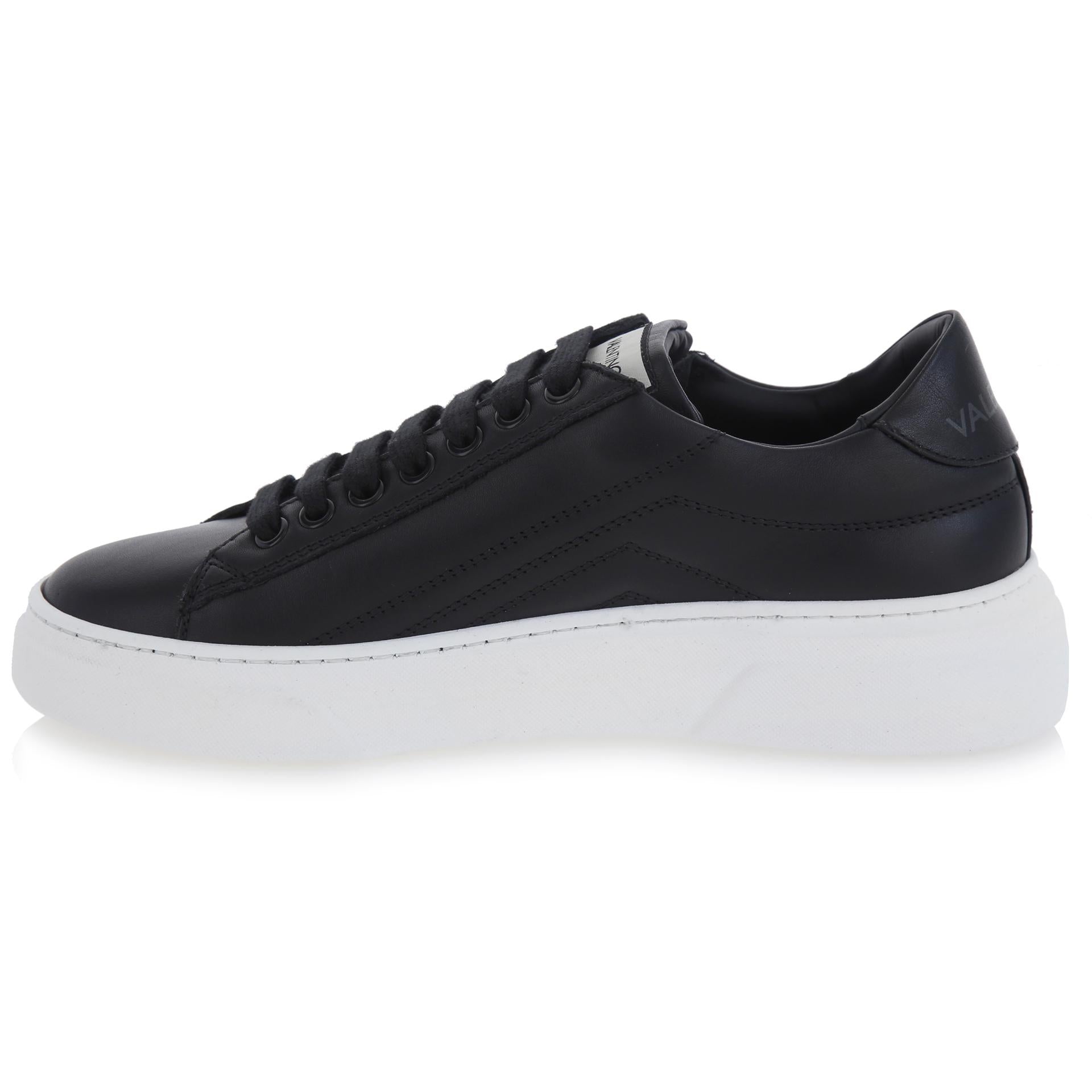 Stunny leather sneakers