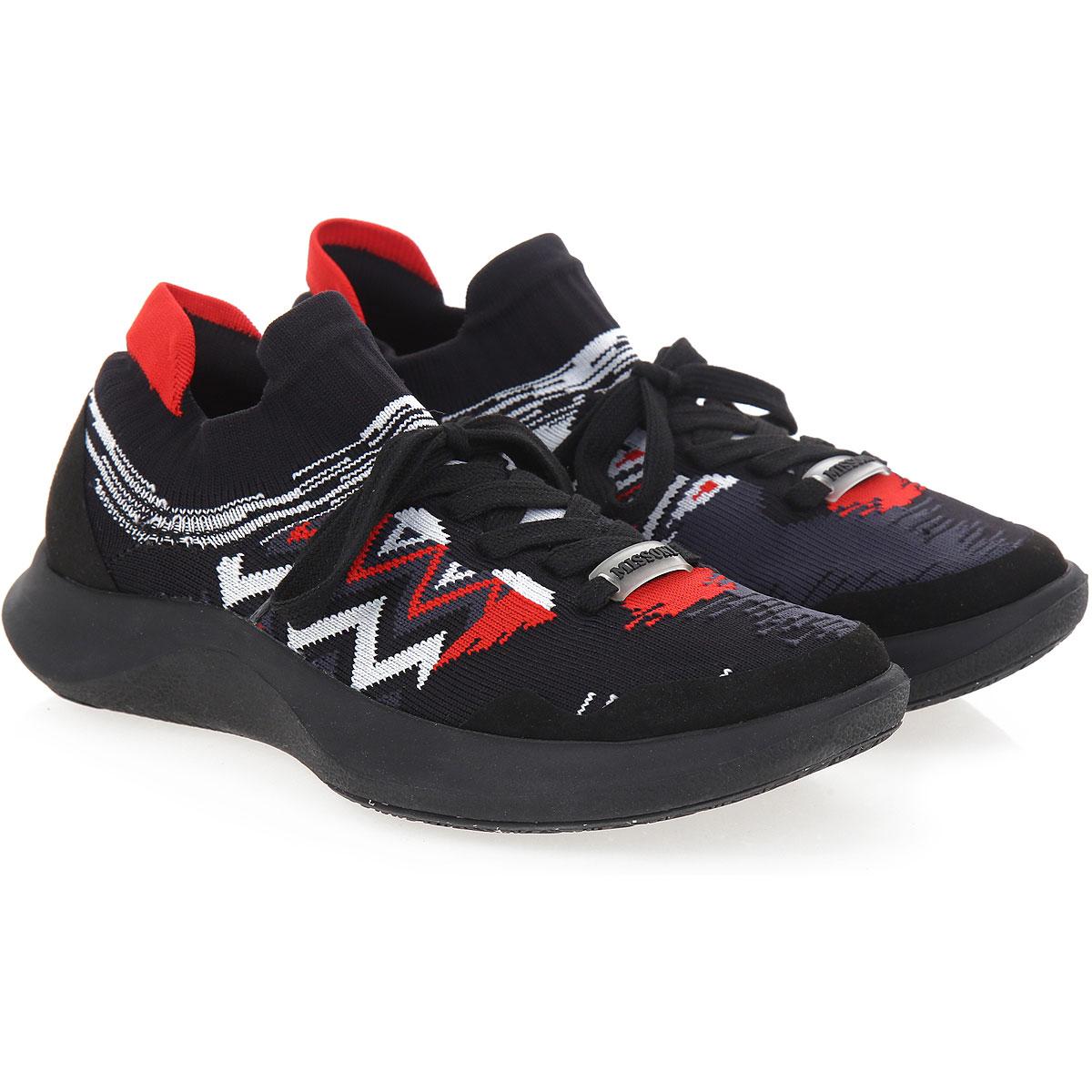 Black recycled material sneaker
