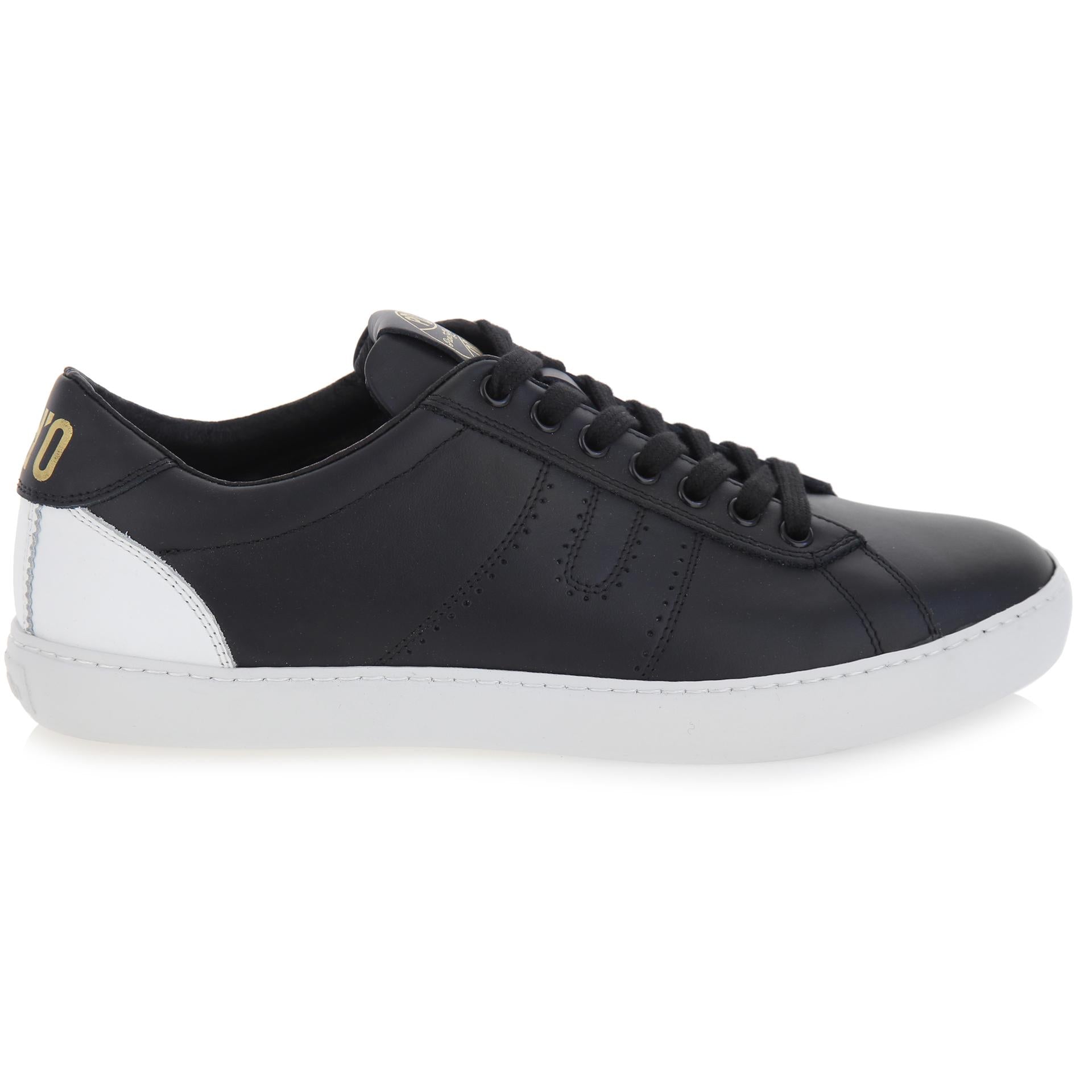 Low black leather sneakers