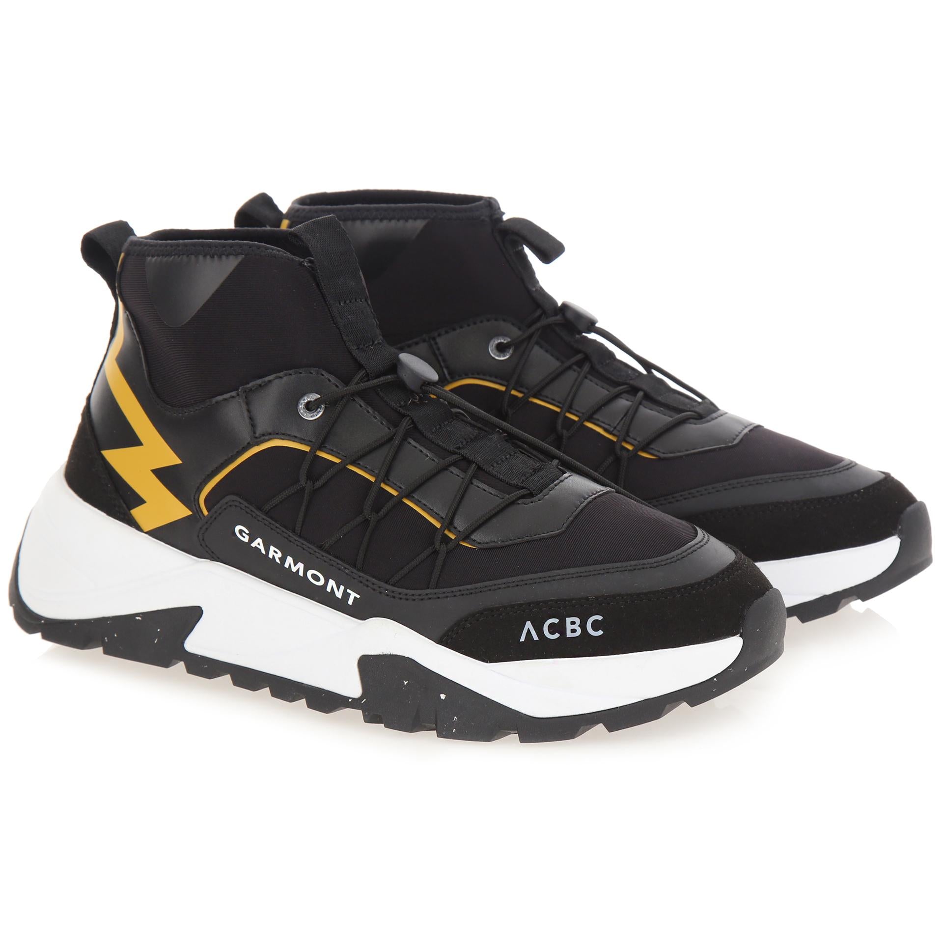 Sneakers alte materiali riciclati